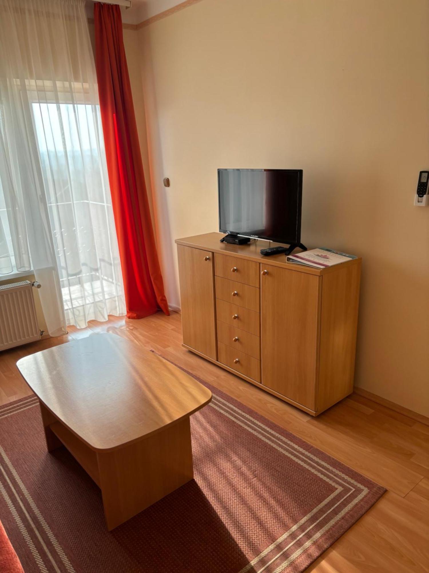 Afamado Apartman Fisli Heviz Exterior photo
