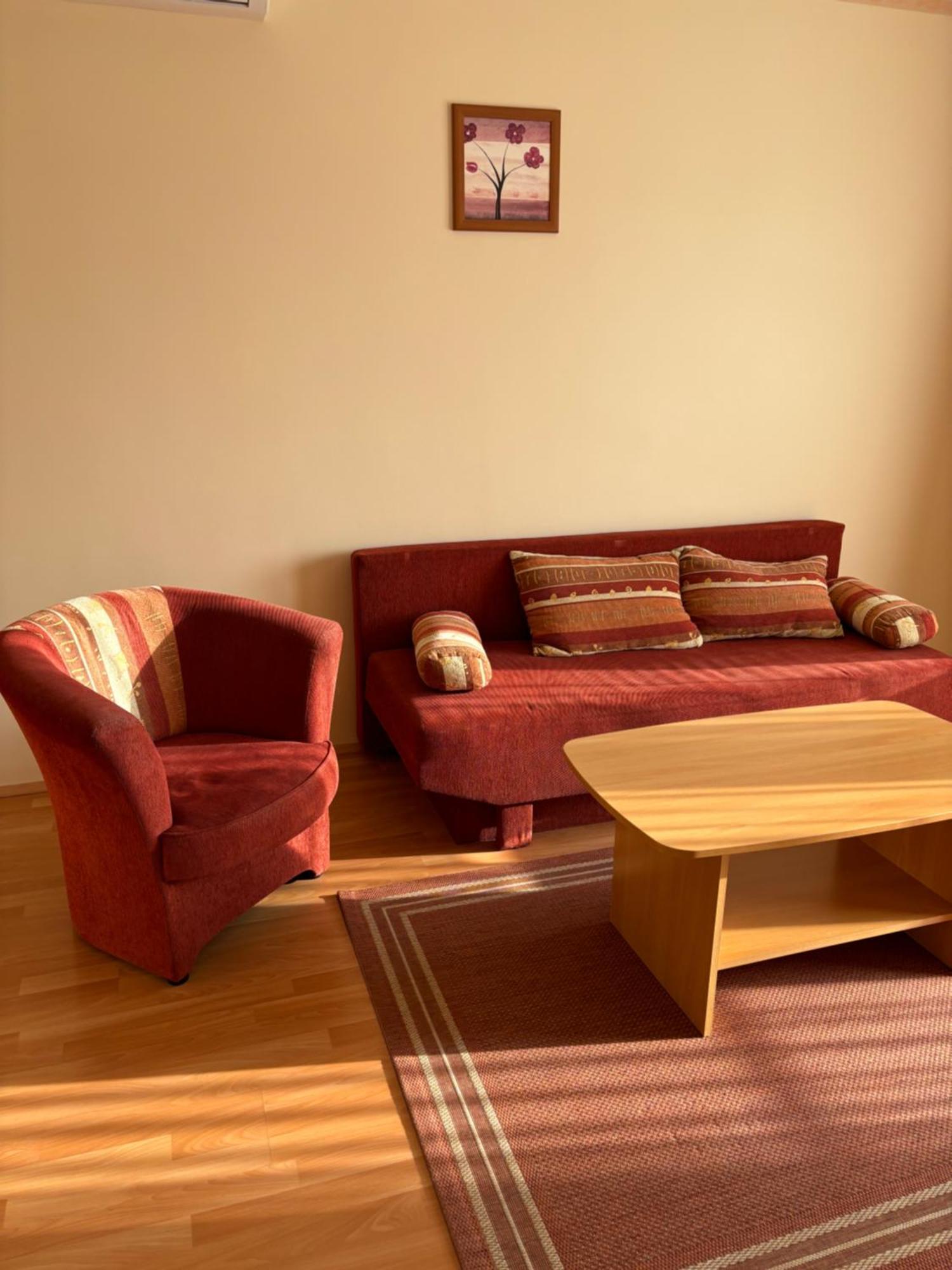 Afamado Apartman Fisli Heviz Exterior photo