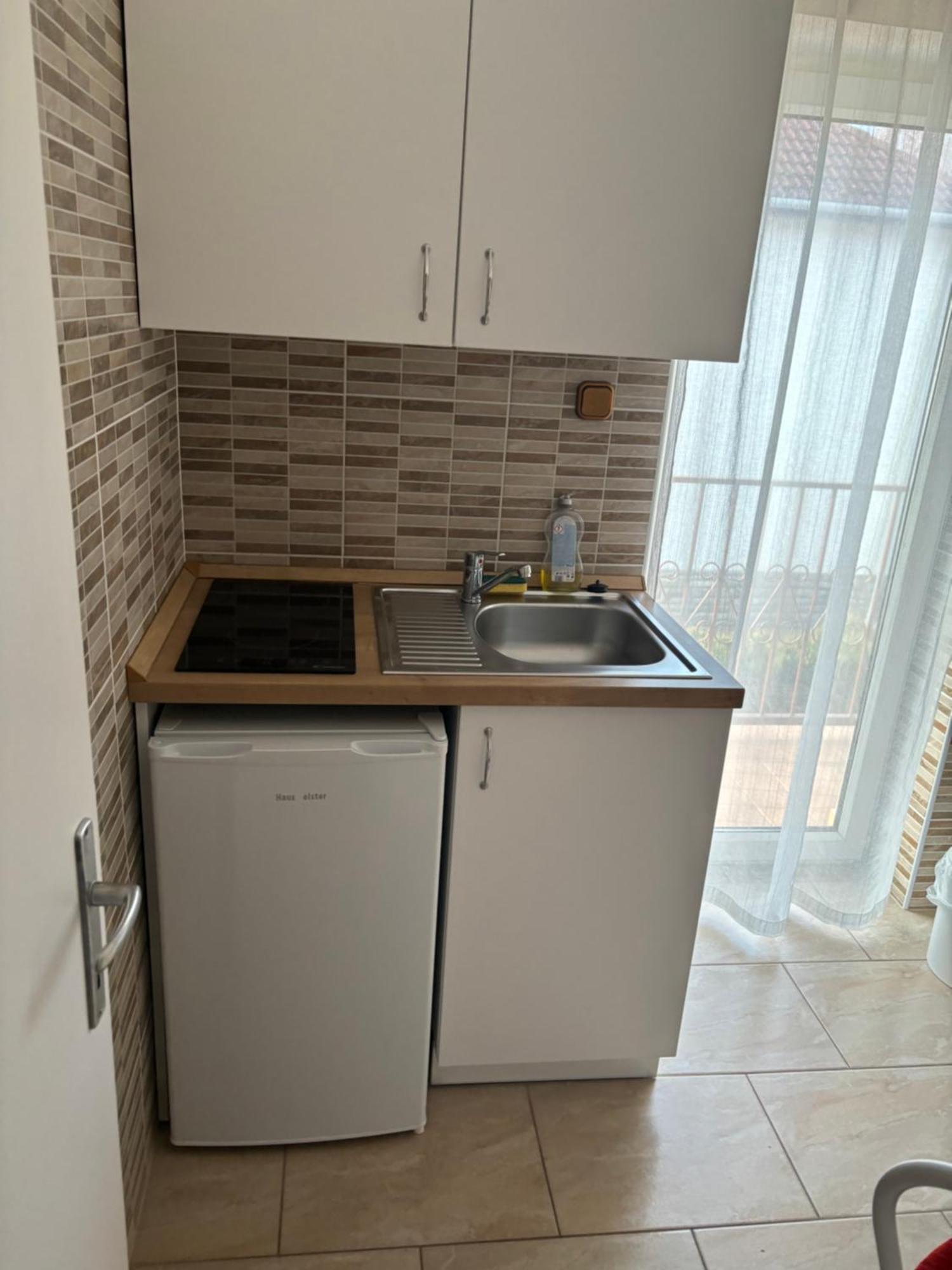 Afamado Apartman Fisli Heviz Exterior photo